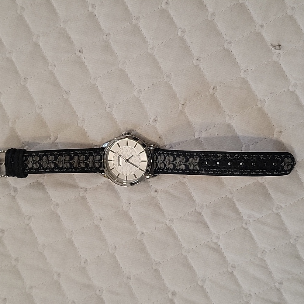Womens Coach Watch NWOT